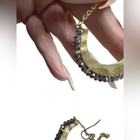 Beautiful BOHO gold tone and healing amethyst hoop earrings barely worn EUC - Picture 2 of 8